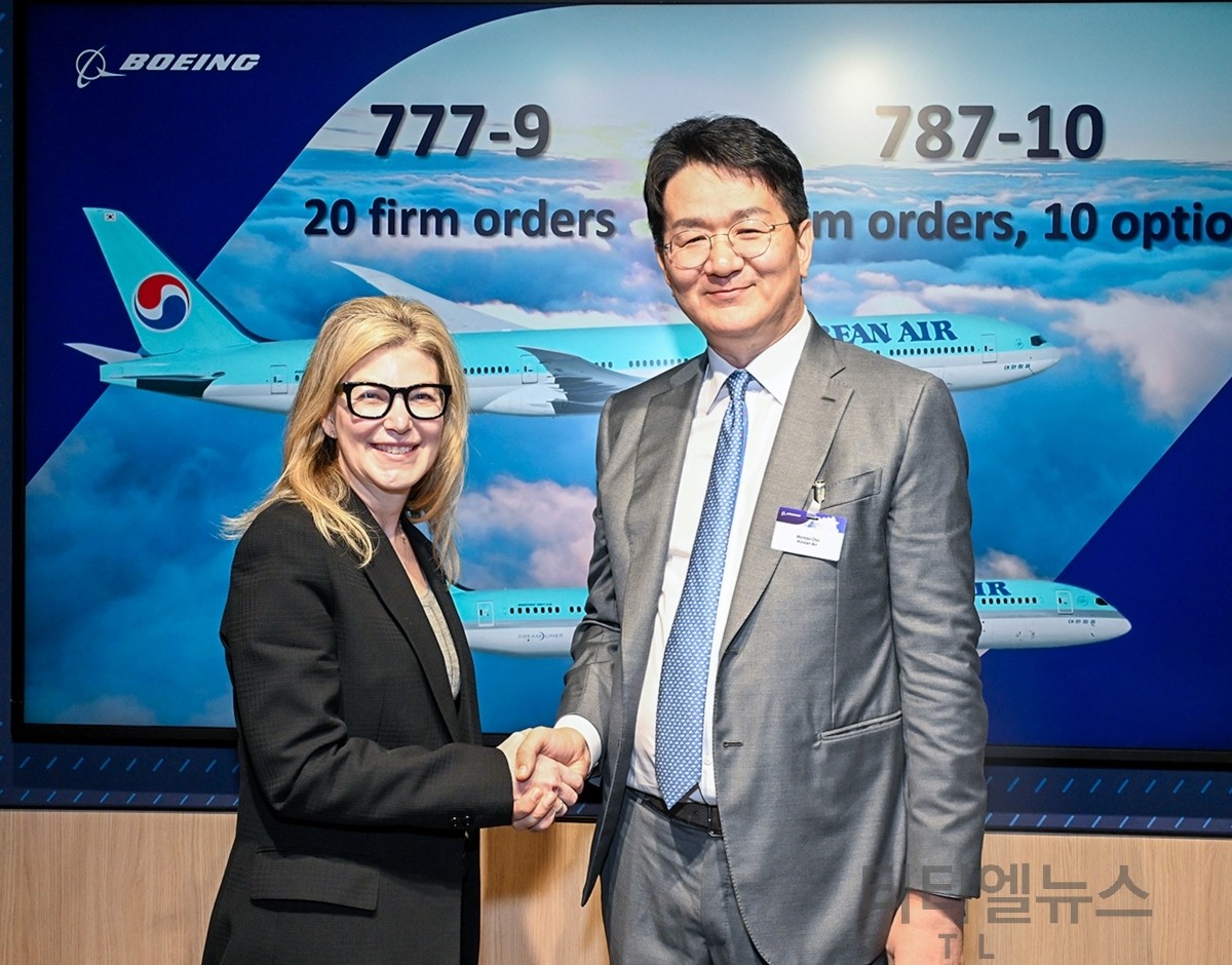 대한항공, 보잉社와 최대 50대 항공기 구매 양해 각서 체결··· 기단 첨단화 나서 < 금융·경제·산업 < Economy < 기사본문  - 퍼블릭뉴스통신(Public news-network for TTL)