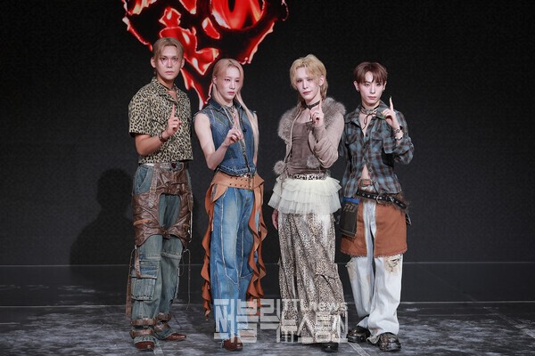 [포토] 엑스러브(XLOVE), ‘중성적 매력의 보이그룹’