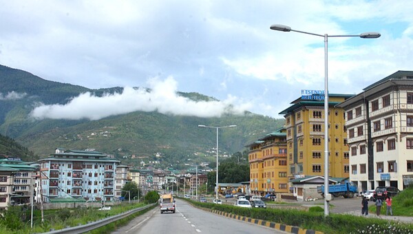 부탄의 국제공항 파로에서 부탄의 수도 팀푸로 가는 길 모습 [사진=이상인 편집위원]