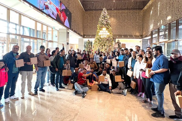 다이너스티코리아가 진행한 마이스 팀 단체사진 촬영 모습 [사진=다이너스티코리아]