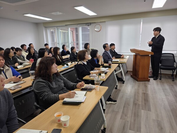 열크사 이수열 교수, SRC 보듬터 임직원 대상 ‘유튜브 채널 운영 관리’ 및 활성화 특강 성료