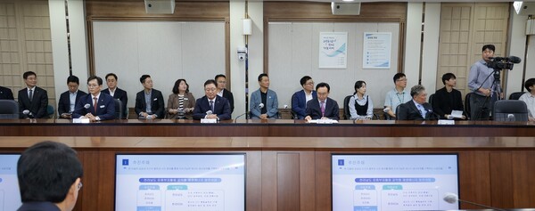 한전 KDN, 전남·충북 공공부지 태양광 확대...발전수익 50% 주민 환원 - 뉴스 썸네일 이미지